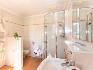 Wohnung B 2. Badezimmer