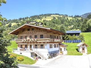 Sommerfoto Obertaxinghof