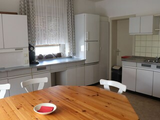 Küche mit Essbereich
