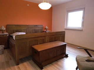 Doppelzimmer orange