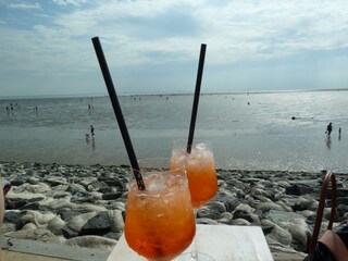 Chillen in der Beach Bar mit grandioser Aussicht