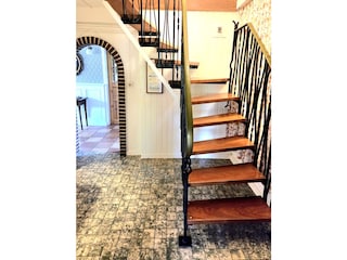 Ihr separater Aufgang ins OG