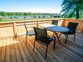 Dachterrasse mit Blick auf den Hafen