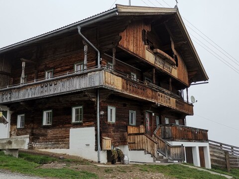 Capanna alpina Rabl-Hütte baita sci
