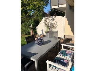 Frühstück im Garten