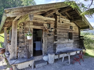 Viel Holz und Gemütlichkeit