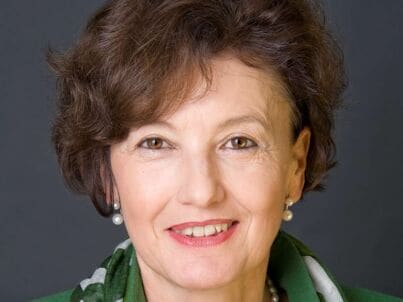 Ms Elisabeth Sojer-Falter