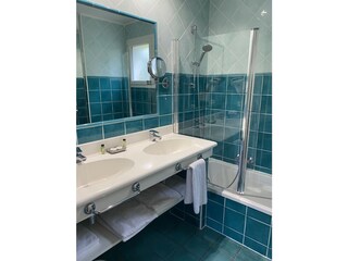 Villa Carros Salle de bain 23