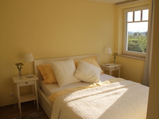2. Schlafzimmer