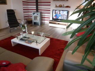 Wohnzimmer mit Kamin