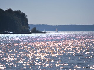 Mit dem Boot auf dem Plauer See.