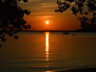 Sonnenuntergang über dem Plauer See.