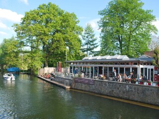 Plau am See (19 km entfernt vom Erholungsort Zislow).