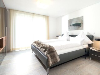 Das Schlafzimmer mit Doppelbett