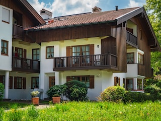 Wohnung im 1. Stock mit Balkon
