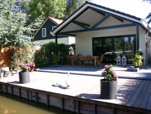 Bungalow Wilgenroos nel Recreatiepark De Groote Vliet