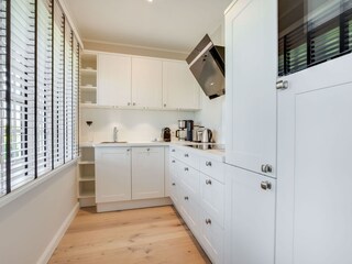 Voll ausgestattete Küche