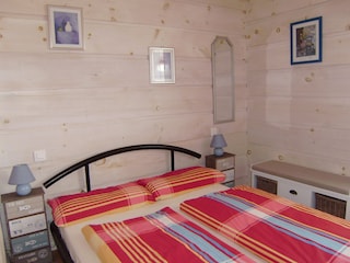 Schlafzimmer 2