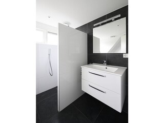 Badezimmer 1