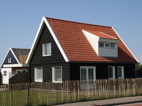 Ferienwohnung Strandvilla Roots