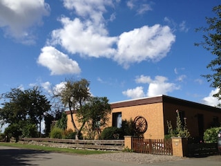 Ferienhausansicht von der Straße