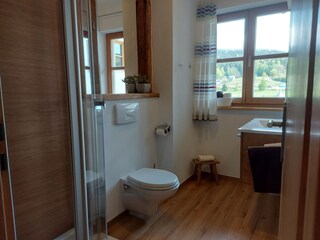 Badezimmer_Morgensonne_renoviert_2025