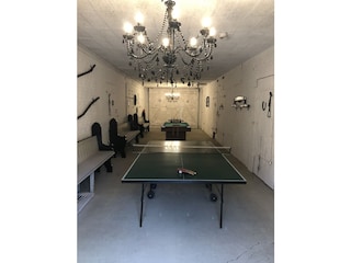 Billard, Tischtennis, Kicker, Dart..etc.