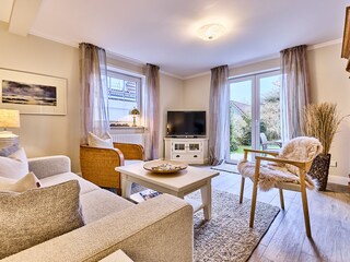 Wohnzimmer mit Terrasse