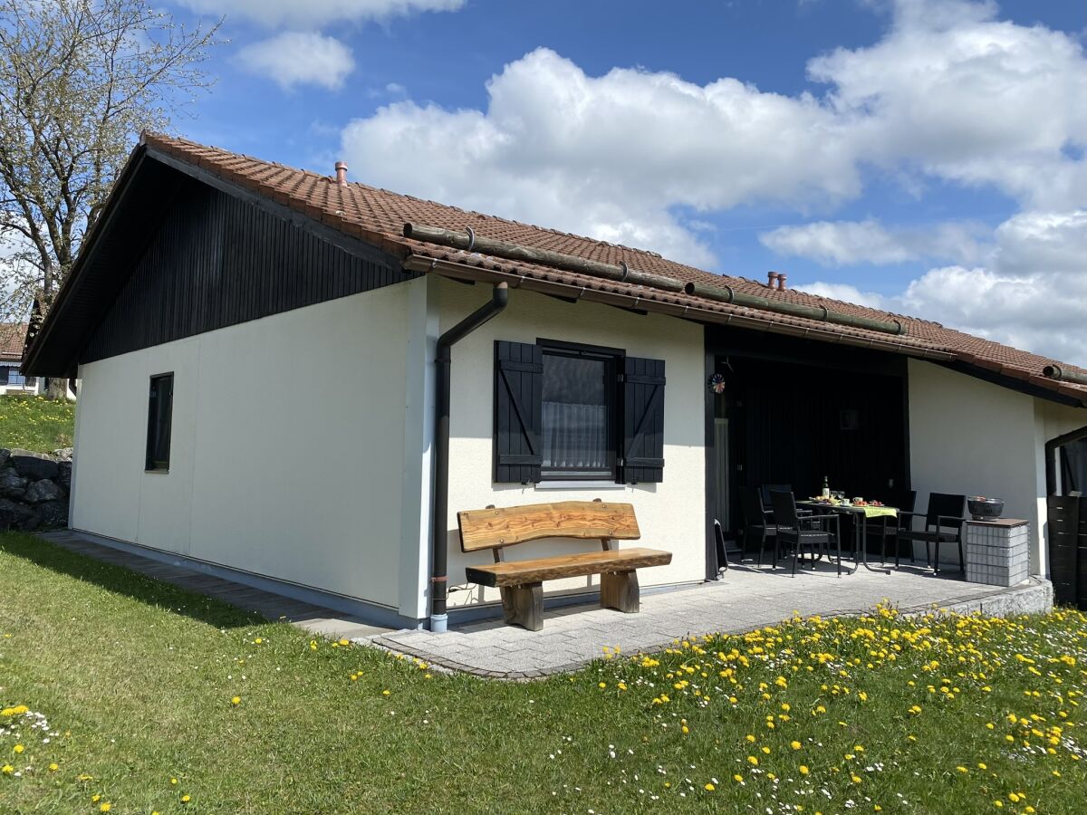 Terrasse überdacht mit Markise ab Frühjahr '24