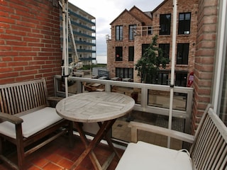 Balkon mit Blick zum Meer