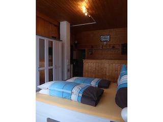 Schlafzimmer im Untergeschoss