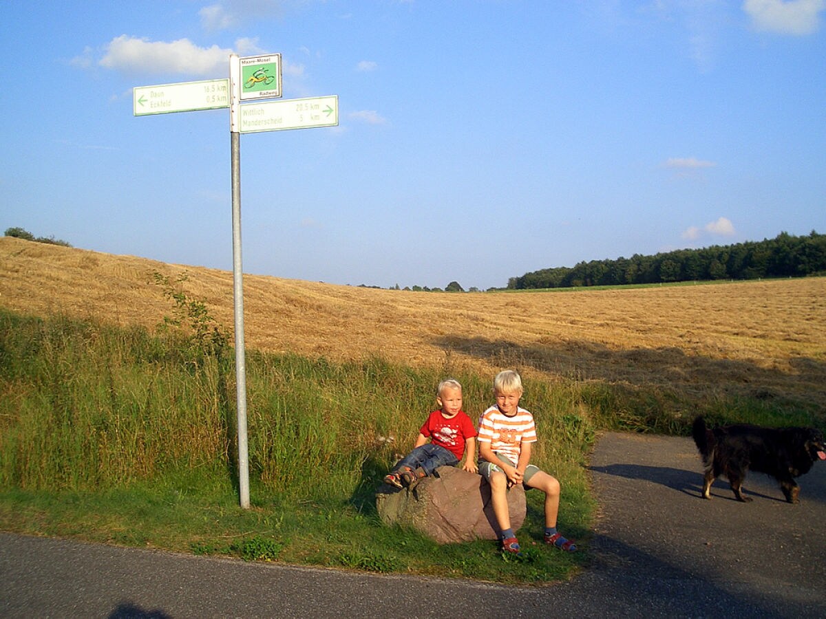 ferienwohnung"kirschbaum", vulkaneifel, manderscheid frau melanie schermann Küchenzeile Kirschbaum ~ ferienwohnung"kirschbaum", vulkaneifel, manderscheid frau melanie schermann