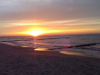 Sonnenuntergang am Strand von Glowe