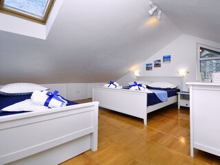 Das Schlafzimmer 1