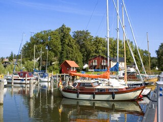 der idyllische Boddenhafen von Born