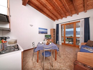 Holiday apartment Gargnano Living Room 18