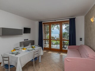 Holiday apartment Gargnano Living Room 25