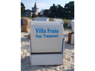 Ihr Strandkorb am Badestrand vor der Villa (Mai-Sept.)
