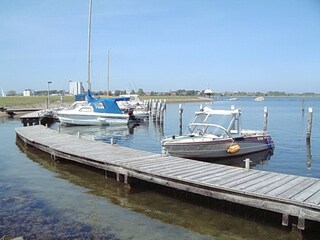 Steg im Hafen
