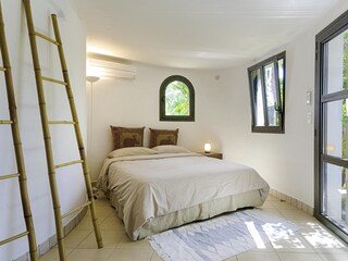 Schlafzimmer 4
