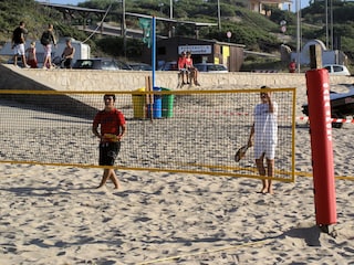 Beach tennis