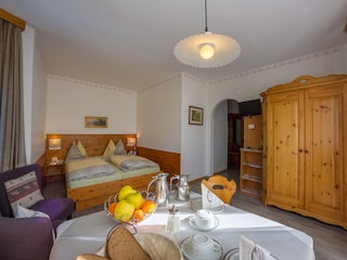 Komfortapp. Nr. 5 - 1. Stock mit Süd/West Balkon - 40 m