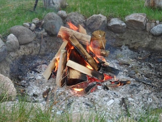 Am Lagerfeuer