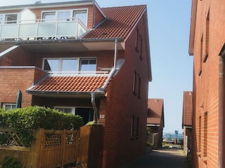 Süd- und Ostseite. Whg.DG