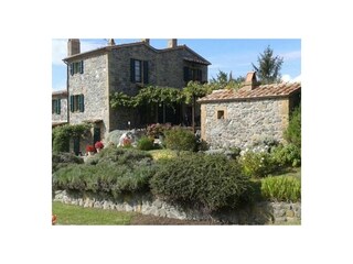 LA Cantinaccia mit Pizzaofen und Terrassen Verde