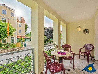 Balkon mit Sitzmöglichkeiten