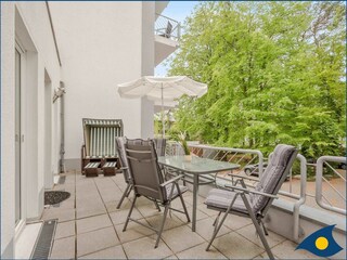 Balkon mit Sitzgelegenheit