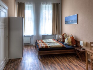 Schlafzimmer 3