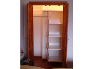 Innenansicht Kleiderschrank