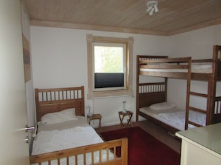 Schlafzimmer 2